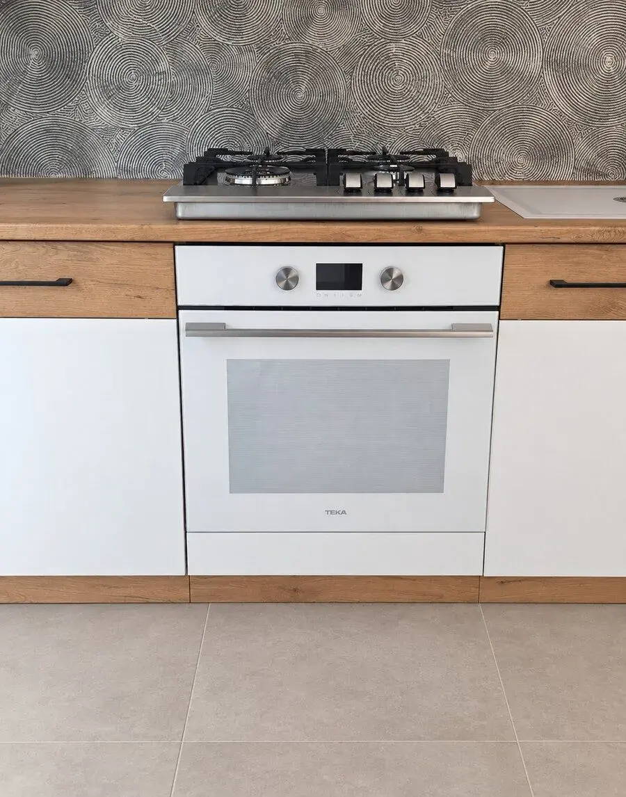 Multifunkční vestavná trouba TEKA HLB 8600