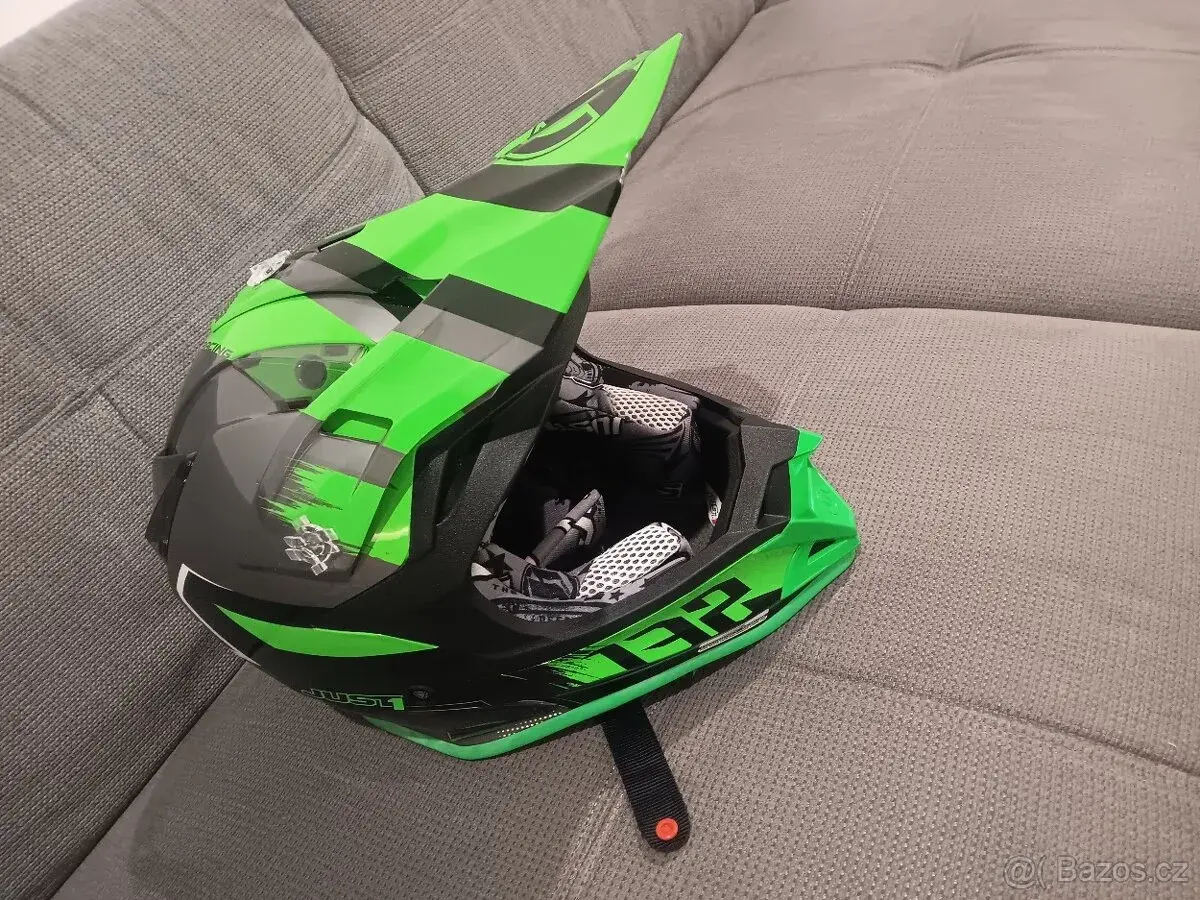 MX helma Just1 vel. L