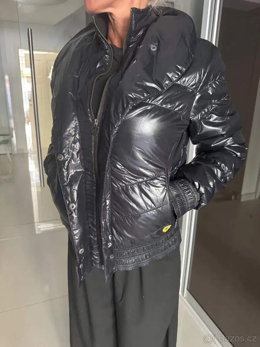 Dámská bunda ferrari