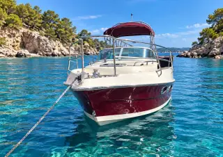 Motorový člun Cruiser 700