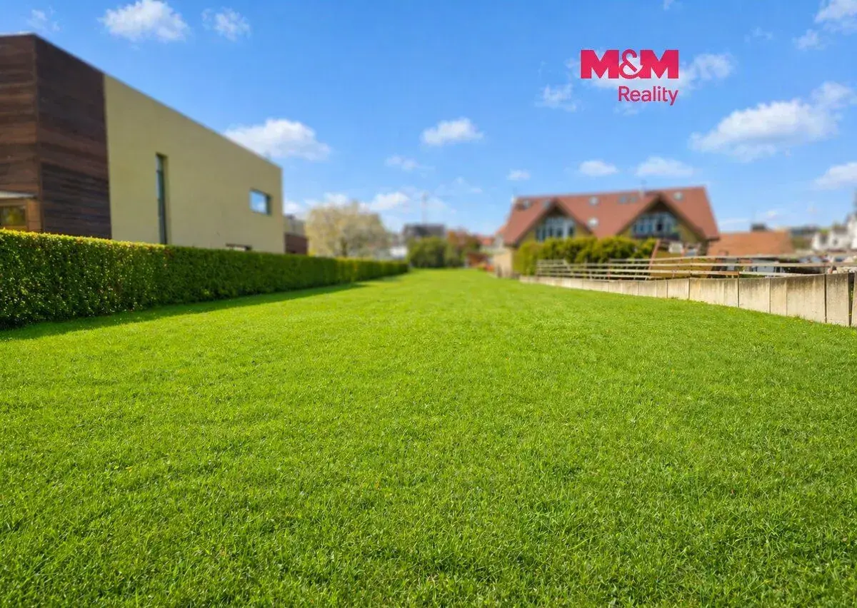 Prodej pozemku k bydlení, 876 m², Praha, Štěrboholy