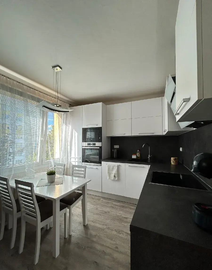 Podnájem bytu 4+1 Hradec Králové, Třebeš, 75m2