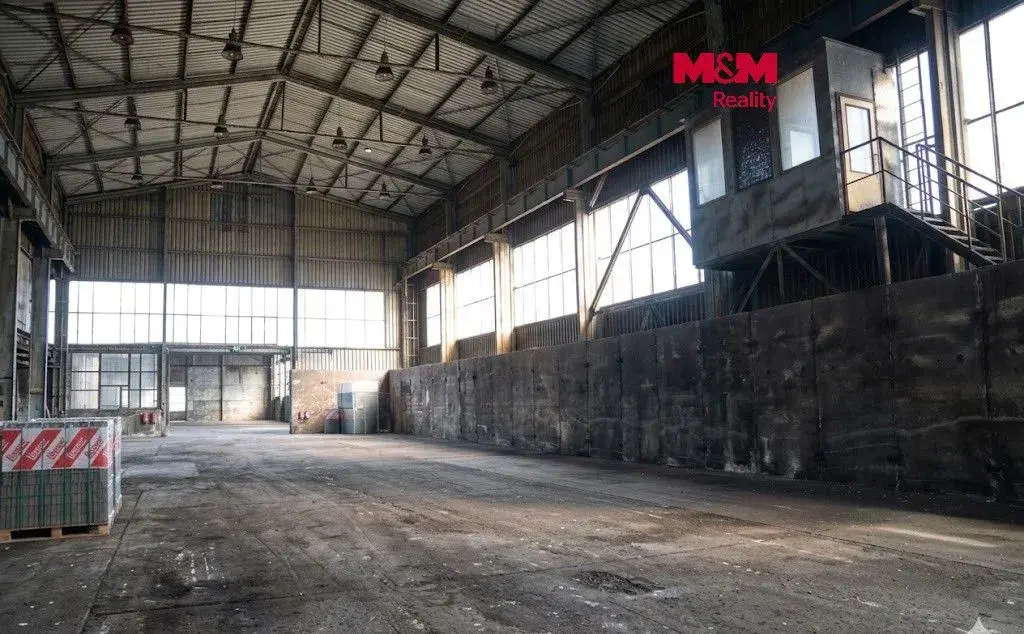 Pronájem skladu 850m² v Ostrově, ul. Mořičovská