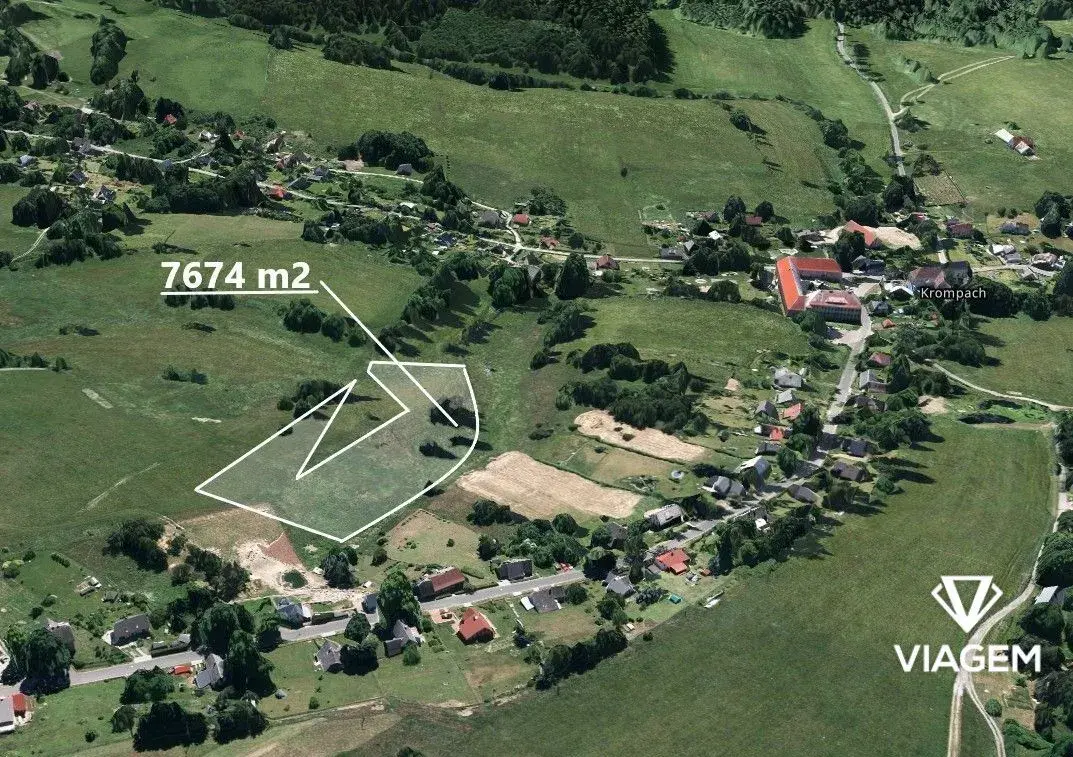 Pole 7 674 m²