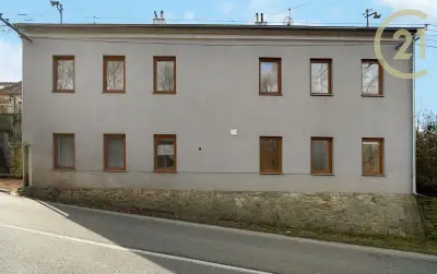 Rodinný dům 8+2 v Padochově – prostor pro dvě generace i .