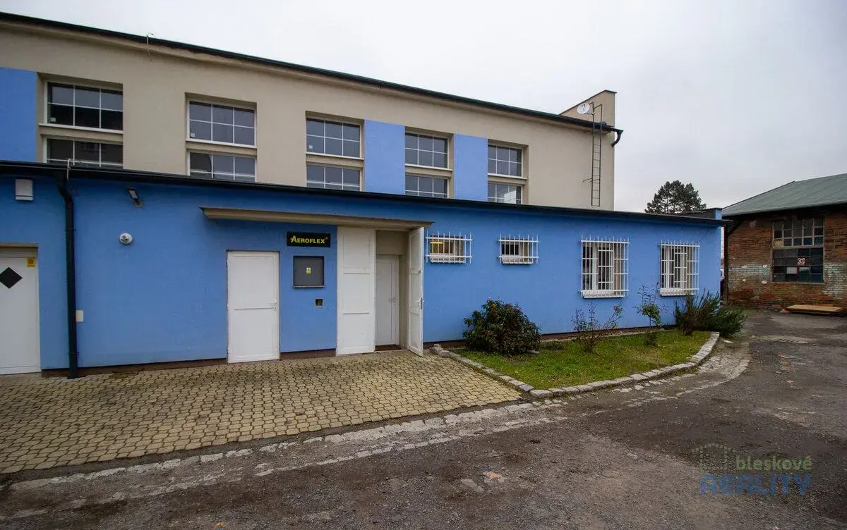 Výrobní hala s kancelářským zázemím – 543 m², Brandýs nad La