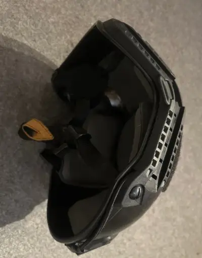 Airsoft helma