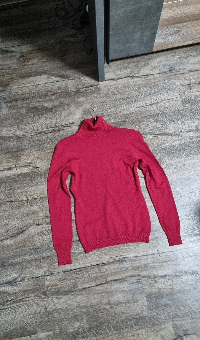 TM.ČERVEVÝ ROLÁK 36.