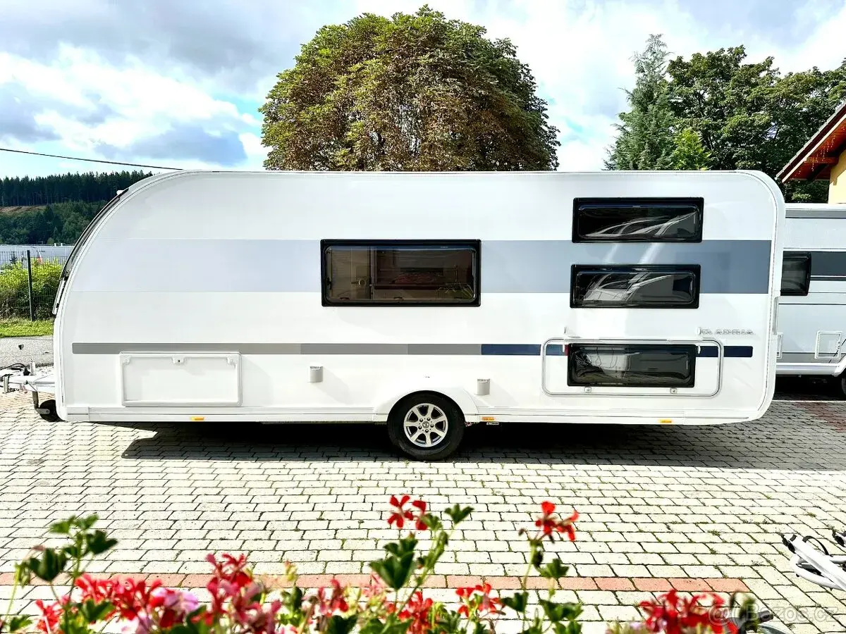 ADRIA ADORA 573 PT 2021, 7míst,3x palanda, mover,sprcháč,TOP