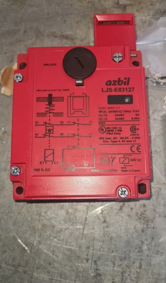 Dveřní spínač AZBIL LJS-E83127