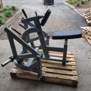 Low row Machine - posilovací Stroj na kotouče