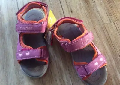 Dívčí sandále Young Spirit Reno 31