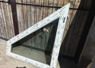 Nové plastové okno doprava