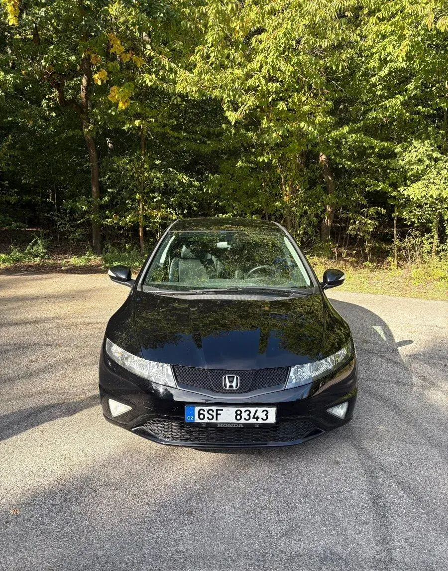 Honda Civic – 2011, 145 000 km