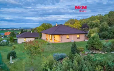Prodej rodinného domu, 178 m², pozemek 5549 m², Cvrčovice