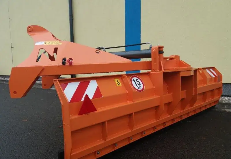 Zadní nesená sněhová radlice RS 300/R - OTÁČECÍ
