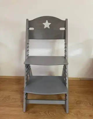 Dřevěná rostoucí židle