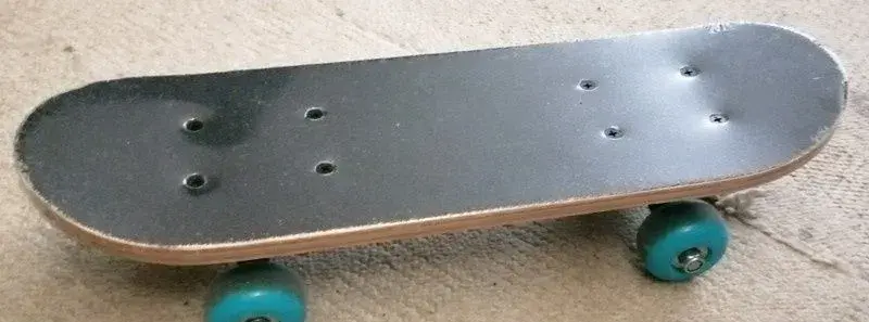 Skateboard