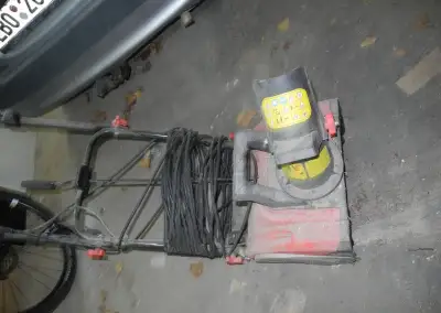 elektrická sněžná fréza Hecht