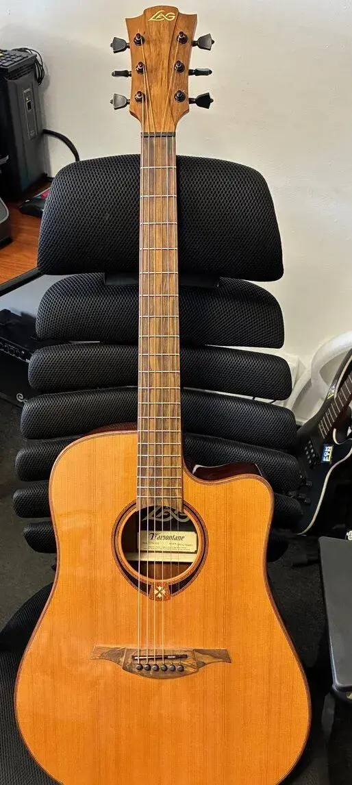 Kytara LAG T118 DCE