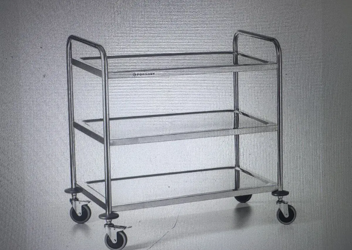 Nový servírovací vozík Metro GST1003