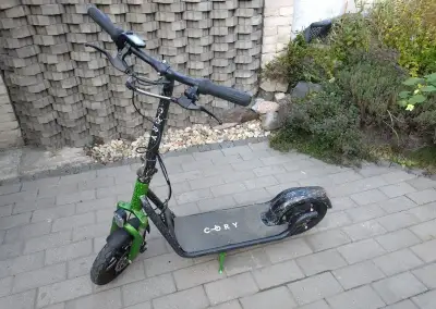 Elektrokoloběžka Cory Sprint