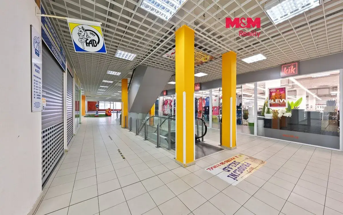 Pronájem obchod a služby, 27 m², Děčín, ul. Plzeňská