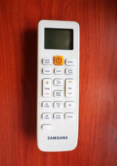 Dálkový ovladač pro klimatizaci Samsung