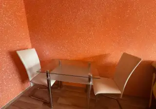 Jídelní stůl