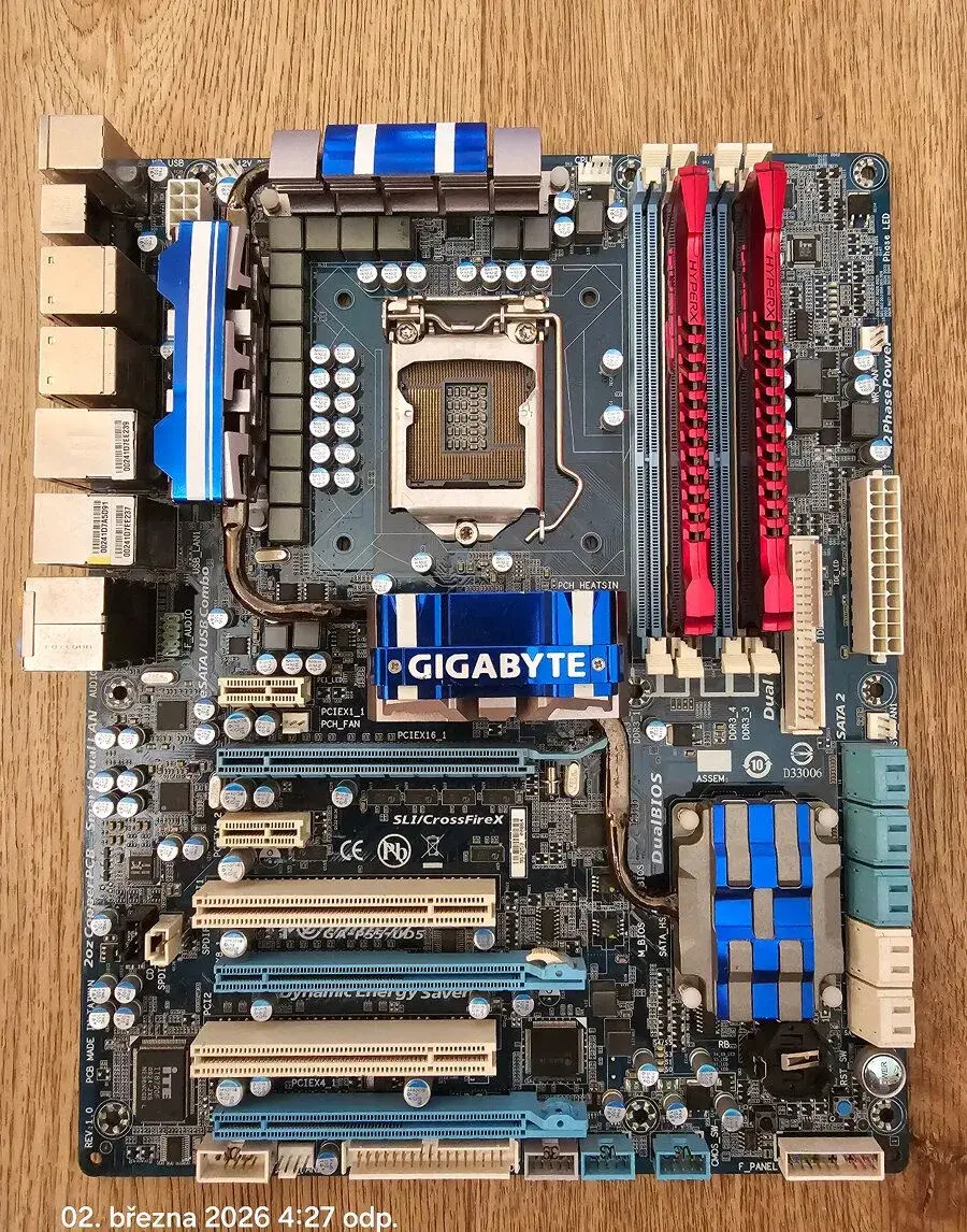 Gigabyte P55