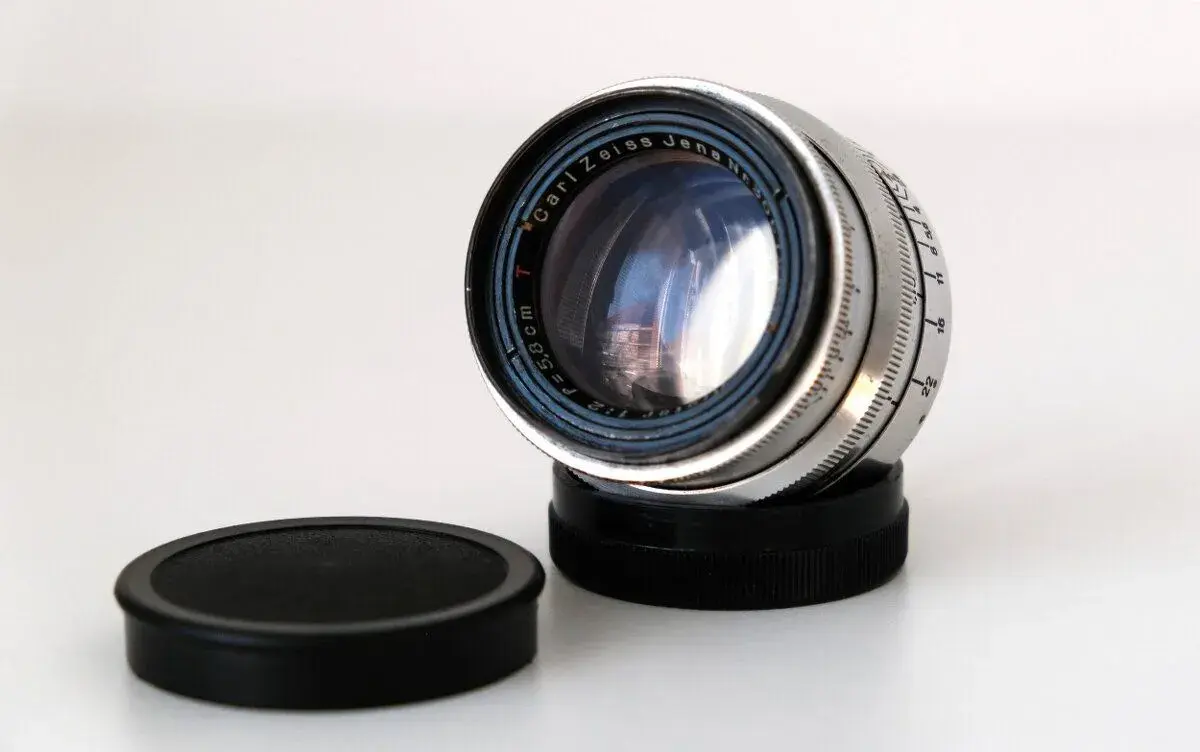 Carl Zeiss Jena Biotar 5,8cm f/2 (17 lamel clony) - (EXA)