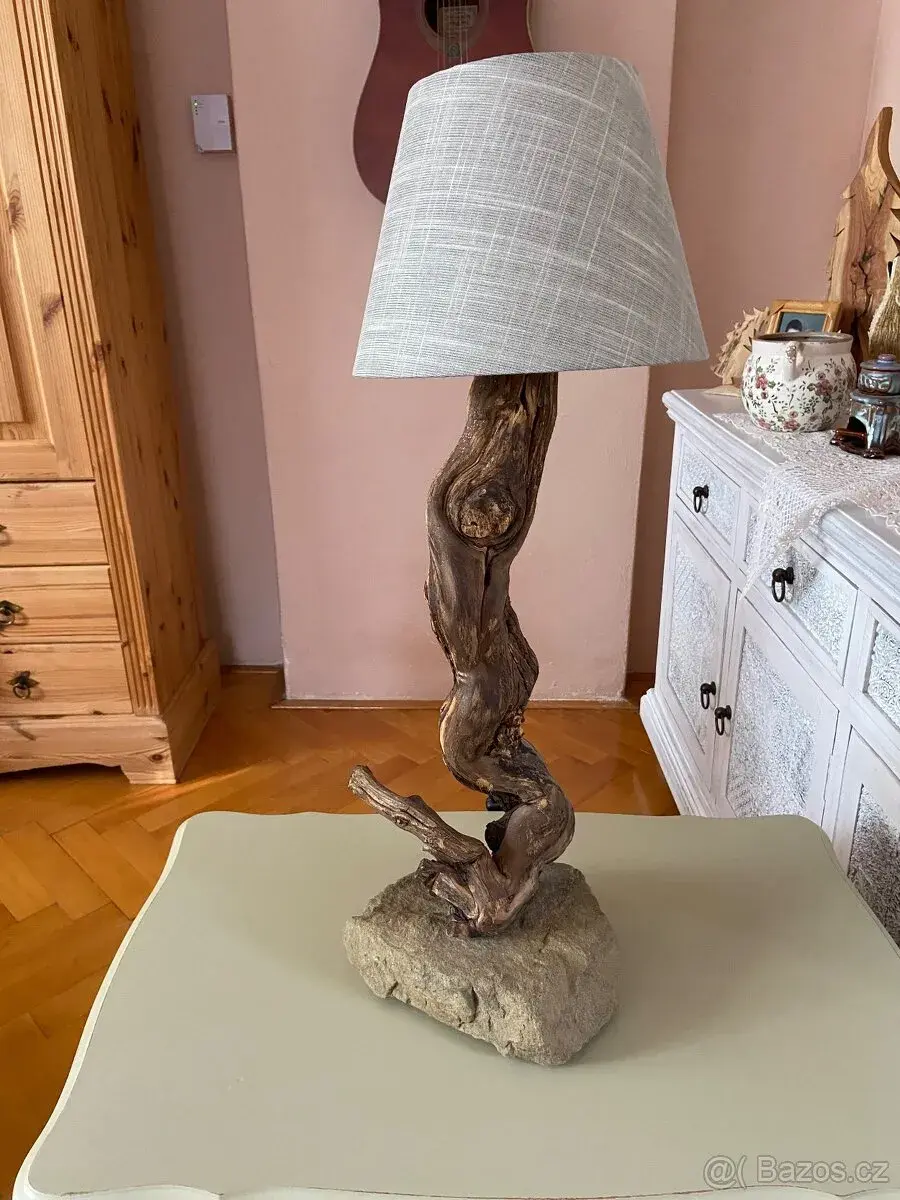 Stolní lampa