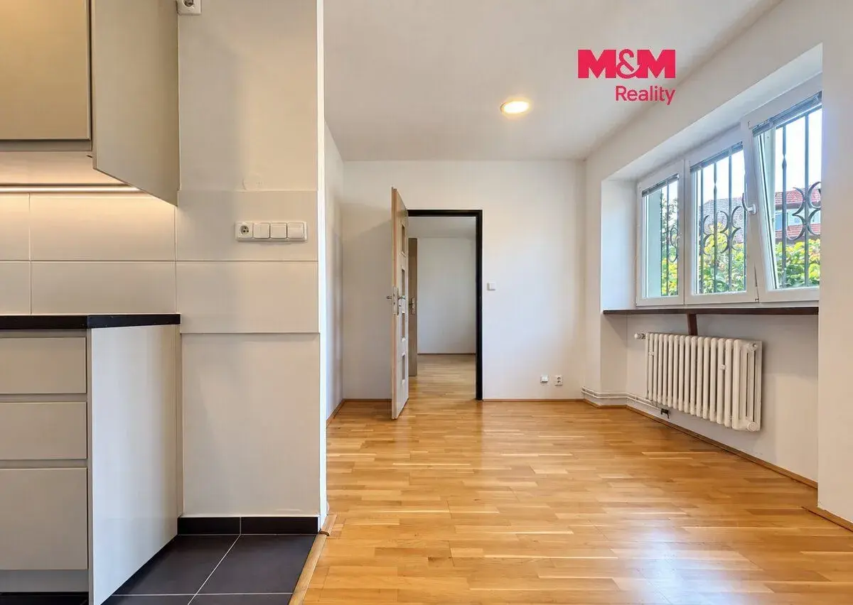 Pronájem bytu 2+1, 63 m², Praha 6 - Ruzyně, ul. U silnice
