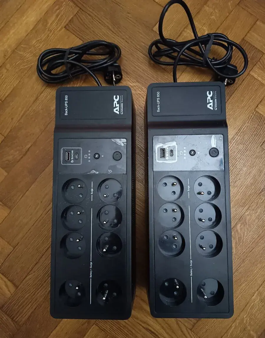 APC Back-UPS 850VA
