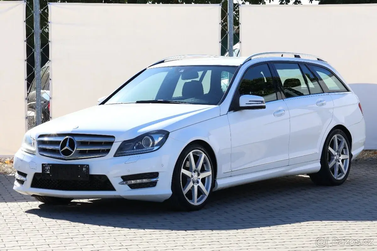 Mercedes-Benz C220 – 2013, 290 850 km