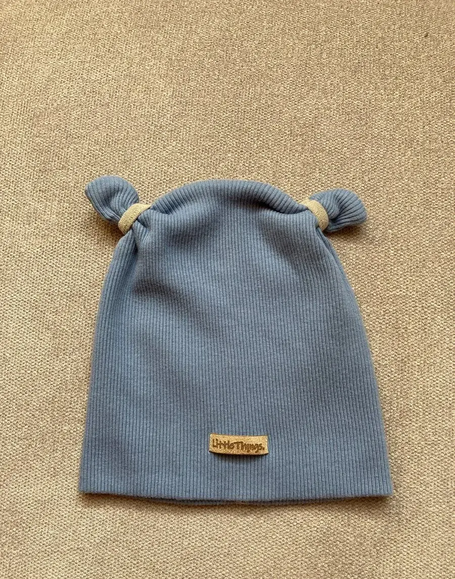Kojenecká čepička Little Things 9-12kg (6-12 měsíců)