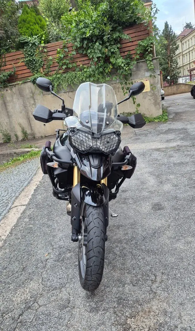 Triumph tiger 800 , super stav, výbava, NOVÁ SPOJKA.