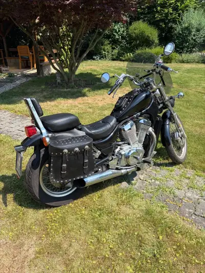 Suzuki intruder VŠ 800