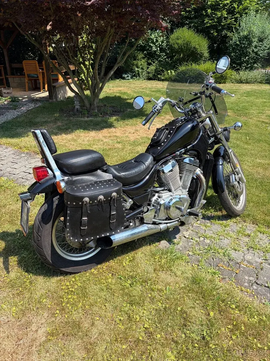 Suzuki intruder VŠ 800