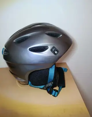SNWB, lyžařská helma GIRO G9 vel.M