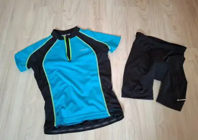 Chlapecký cyklodres + šortky vel. 152 (12let)