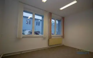 Pronájem kanceláře v komerčním areálu Brandýs nad Labem - Ne