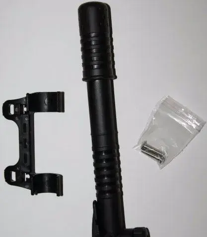 Cyklistická pumpa pumpička na autoventilek s držákem černá