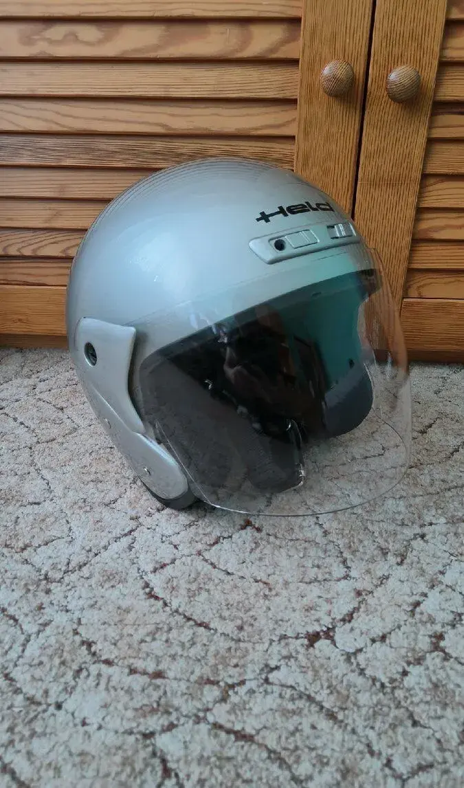 Held moto helma