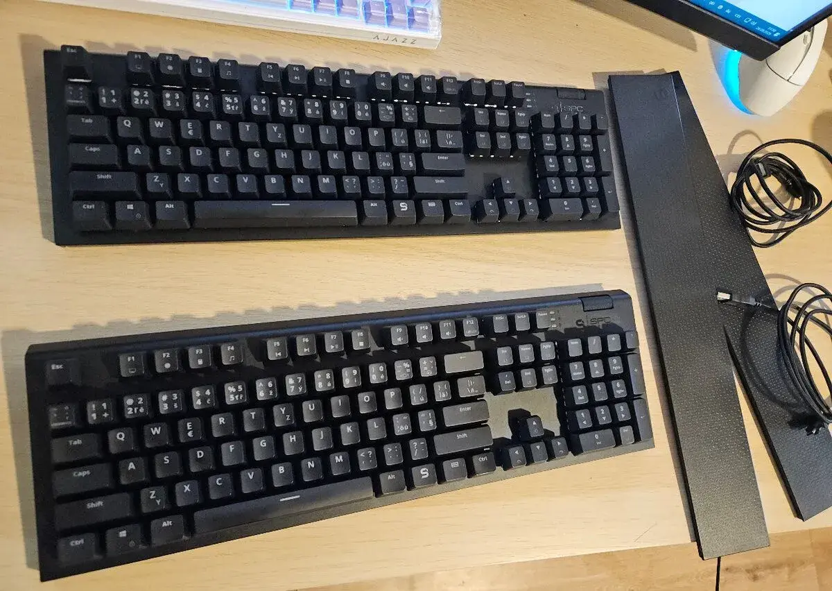 mechanická RGB klávesnice modré switche