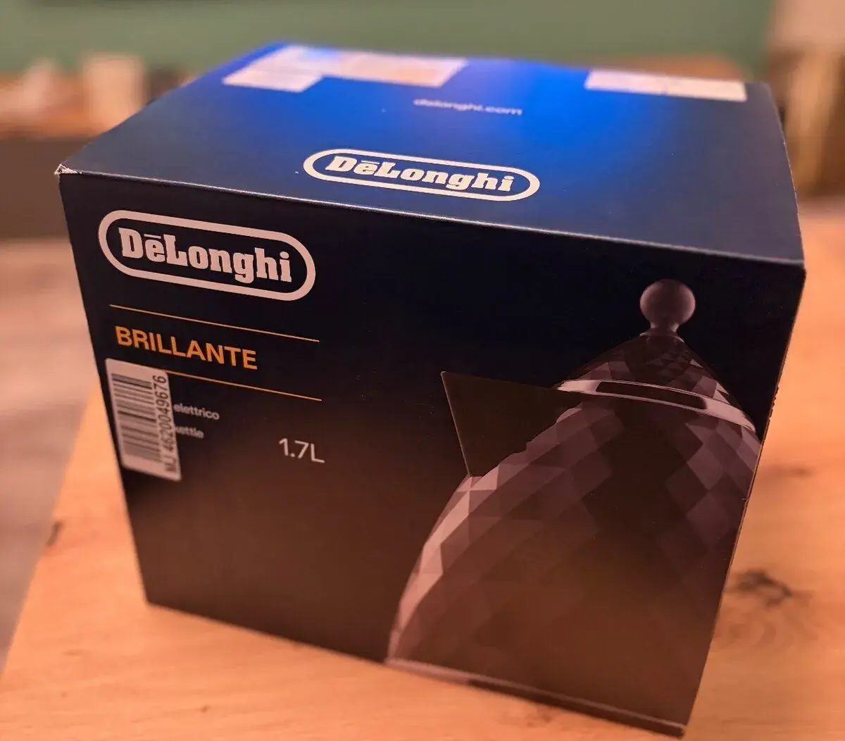 Varná konvice - De’Longhi Brillante KBJ 2001.BK – NOVÁ