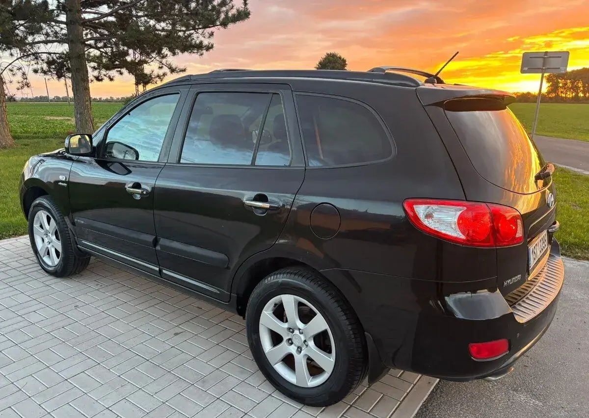 Hyundai SantaFe – 2027
