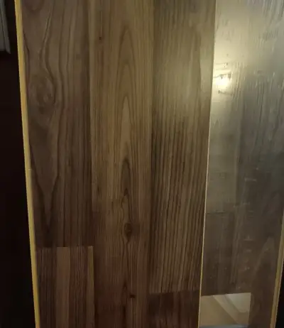 Laminátová plovoucí podlaha, 11,7 m2, nepoužitá, ořech