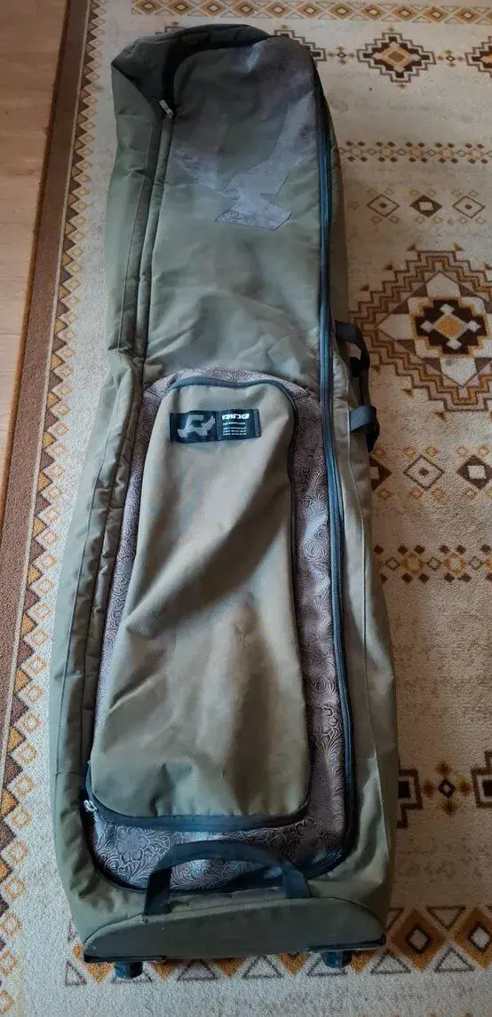 Cestovní vak na snowboard