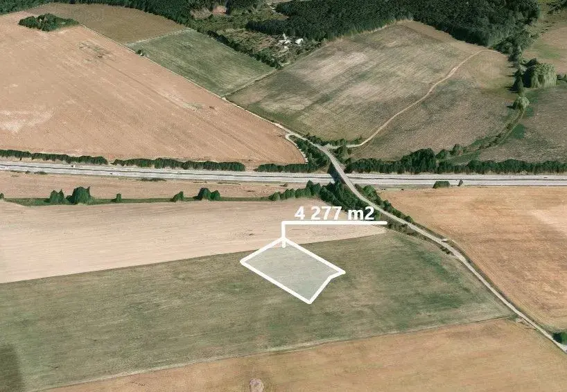 Pole 4 277 m²